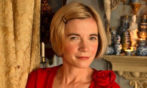 -Dr-Lucy-Worsley-chief-cu-007